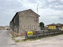 casa indipendente in vendita a Vedelago in zona Albaredo