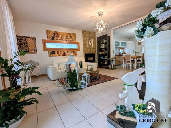casa indipendente in vendita a Vedelago