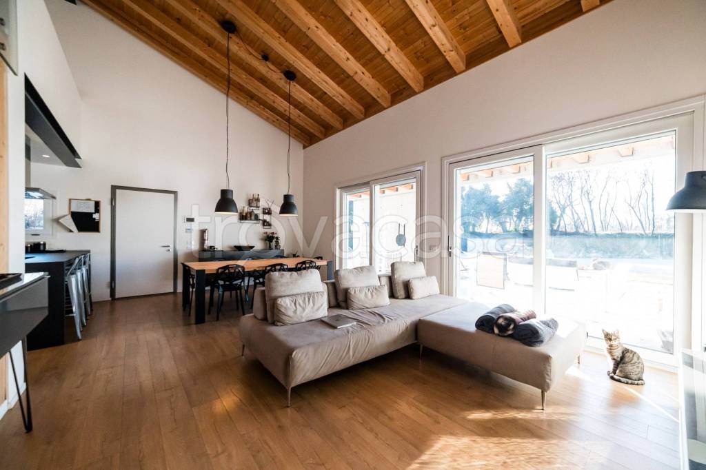 casa indipendente in vendita a Vedelago in zona Albaredo
