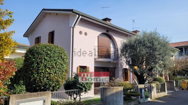 casa semindipendente in vendita a Vedelago