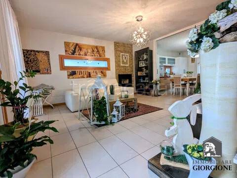 casa indipendente in vendita a Vedelago
