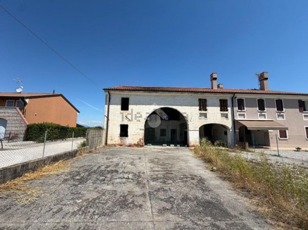 casa indipendente in vendita a Vedelago in zona Casacorba