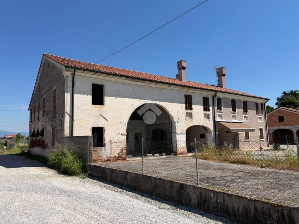 casa indipendente in vendita a Vedelago in zona Casacorba