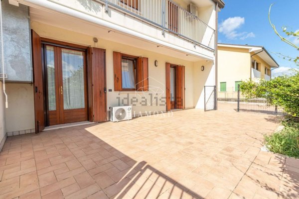 appartamento in vendita a Vedelago in zona Fanzolo