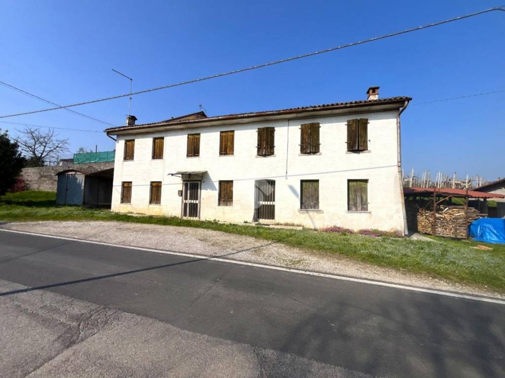 casa indipendente in vendita a Vidor