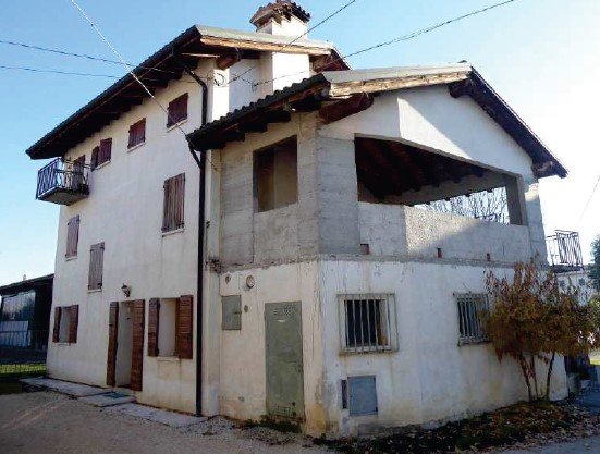 casa indipendente in vendita a Vidor