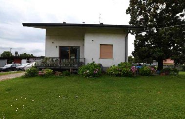 casa indipendente in vendita a Vidor
