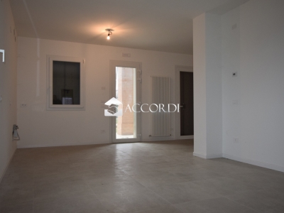 casa indipendente in vendita a Vidor