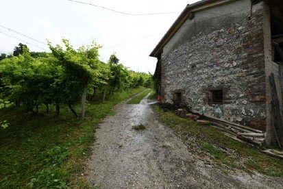 terreno edificabile in vendita a Vidor in zona Colbertaldo
