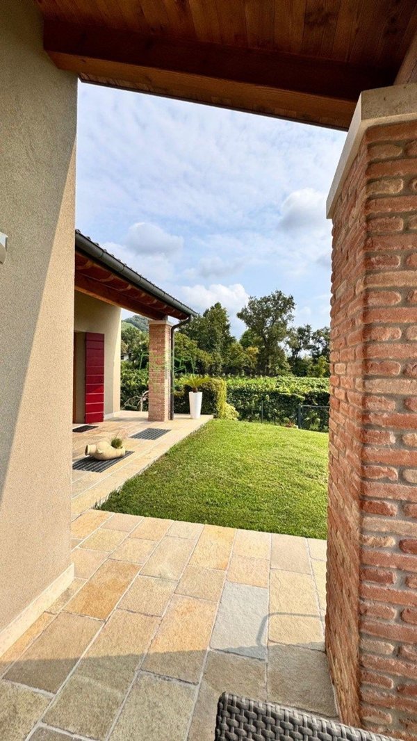 casa indipendente in vendita a Vidor