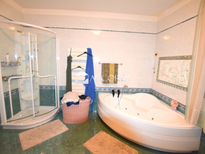 casa indipendente in vendita a Vidor