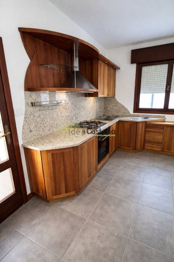 quadrivano in vendita a Vidor