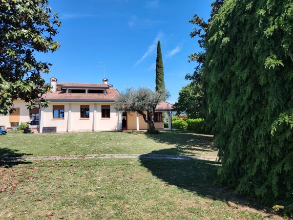 casa indipendente in vendita a Vidor
