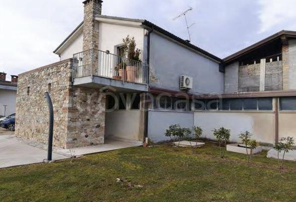 casa indipendente in vendita a Vidor