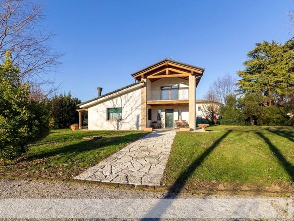 casa indipendente in vendita a Villorba in zona Lancenigo