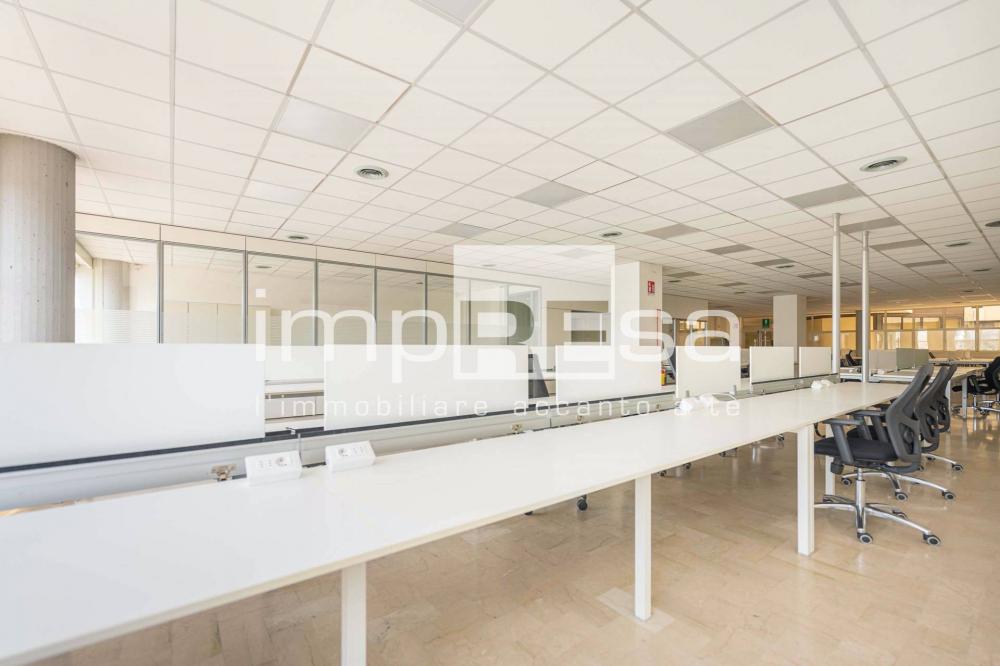 ufficio in vendita a Villorba in zona Carità