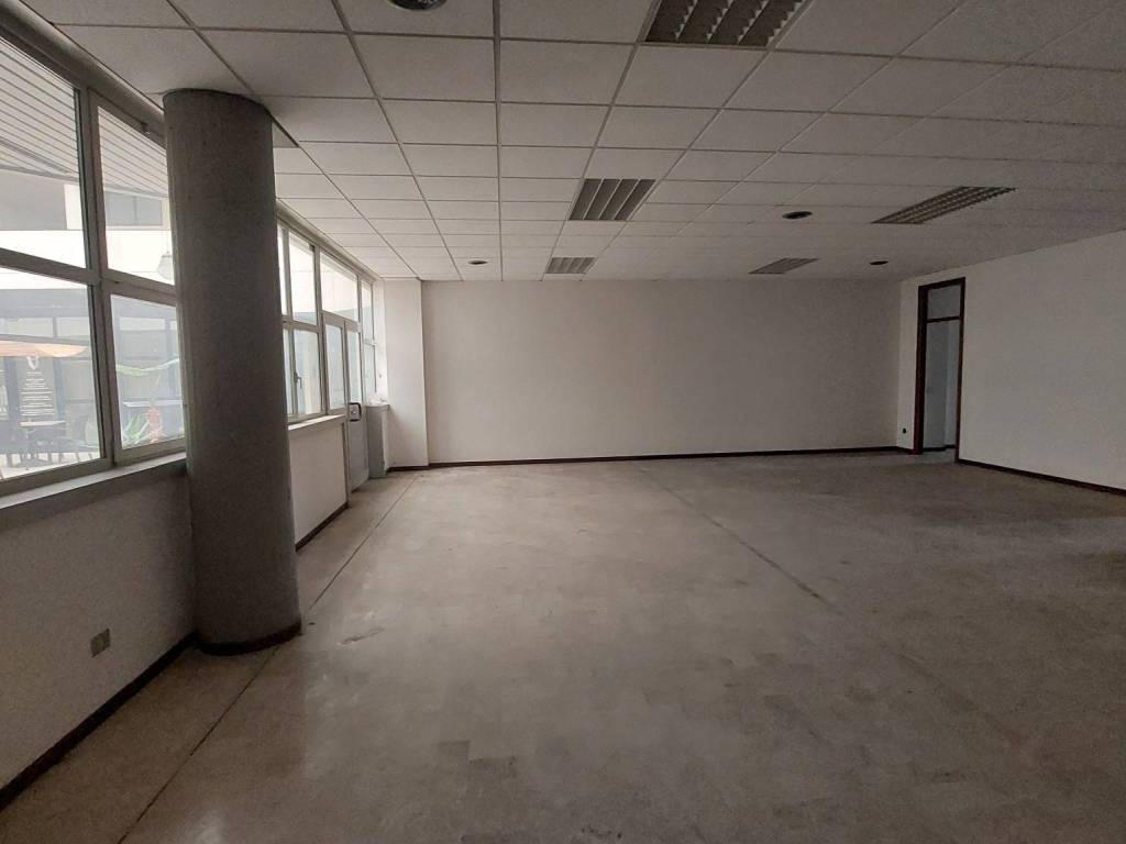 ufficio in vendita a Villorba in zona Lancenigo