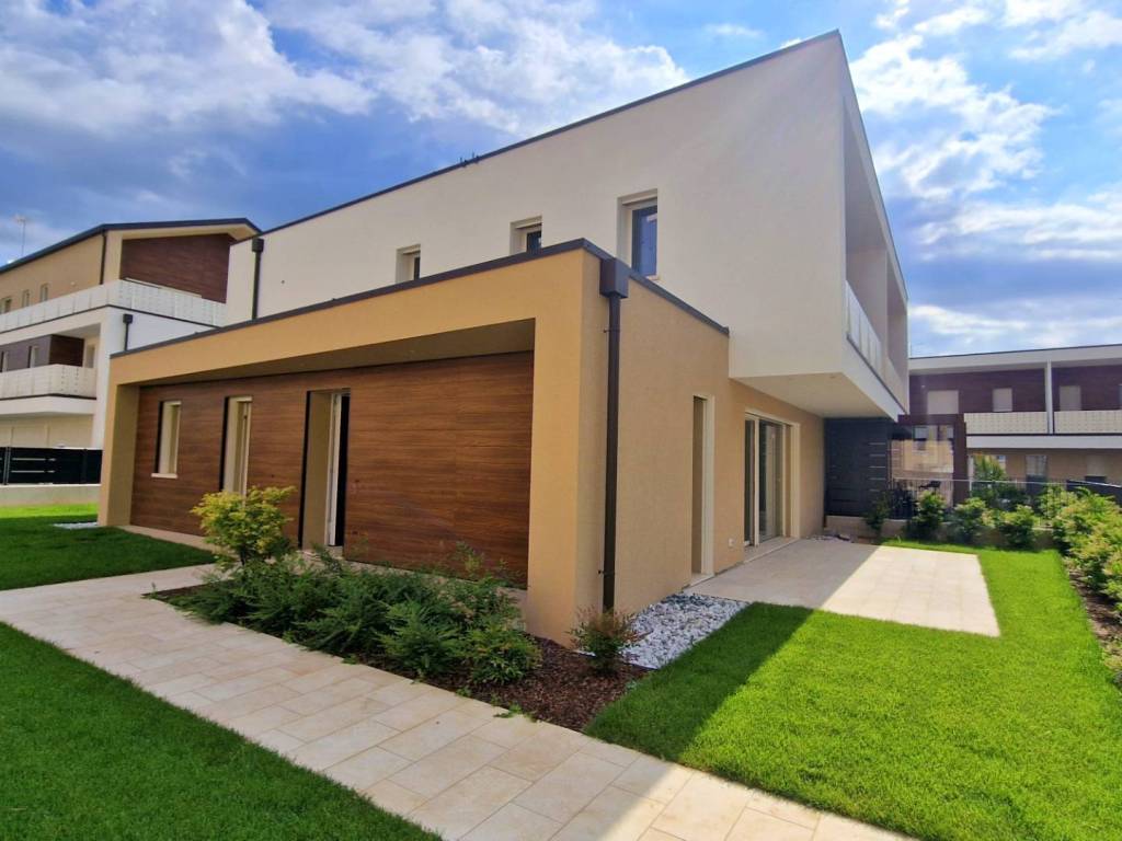 casa indipendente in vendita a Villorba in zona Carità