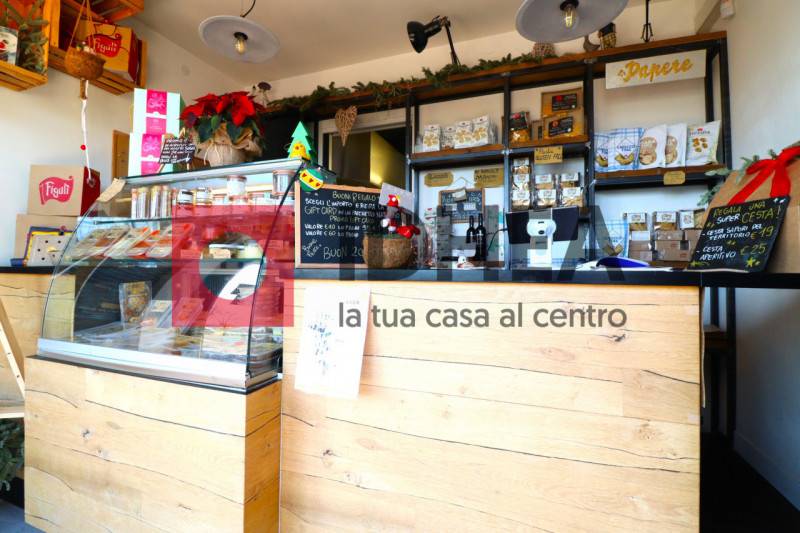 negozio in vendita a Villorba in zona Carità