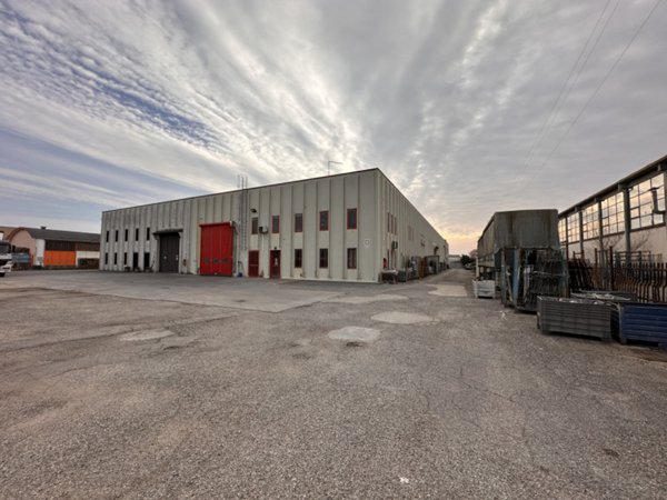 locale di sgombero in vendita a Villorba