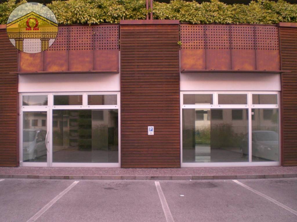 negozio in vendita a Villorba in zona Lancenigo
