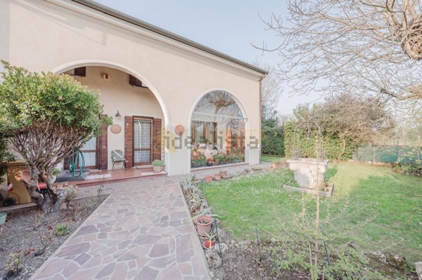 casa indipendente in vendita a Villorba