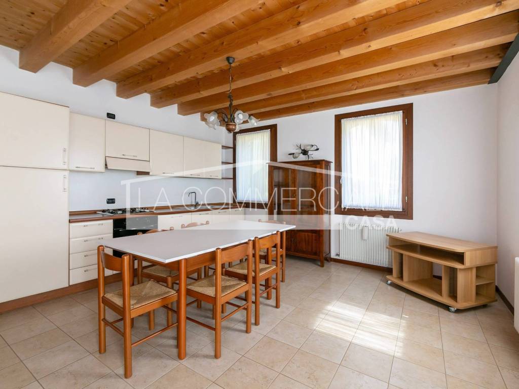 appartamento in vendita a Villorba in zona Lancenigo