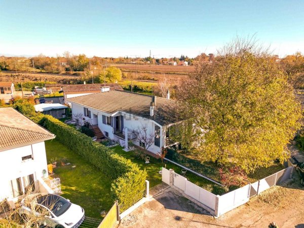 casa indipendente in vendita a Villorba in zona Lancenigo