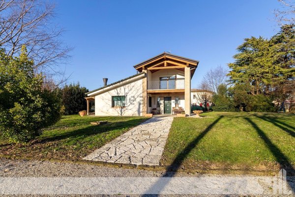 casa indipendente in vendita a Villorba