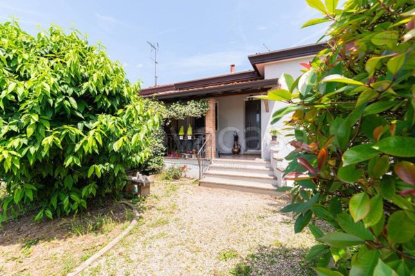 casa indipendente in vendita a Villorba in zona Lancenigo