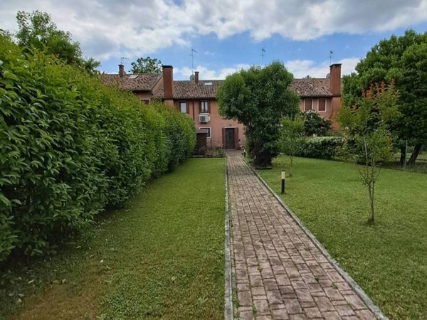 casa indipendente in vendita a Villorba in zona Lancenigo