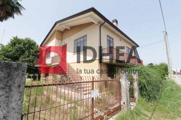 casa indipendente in vendita a Villorba in zona Fontane