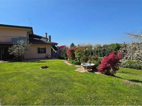 casa indipendente in vendita a Villorba in zona Lancenigo