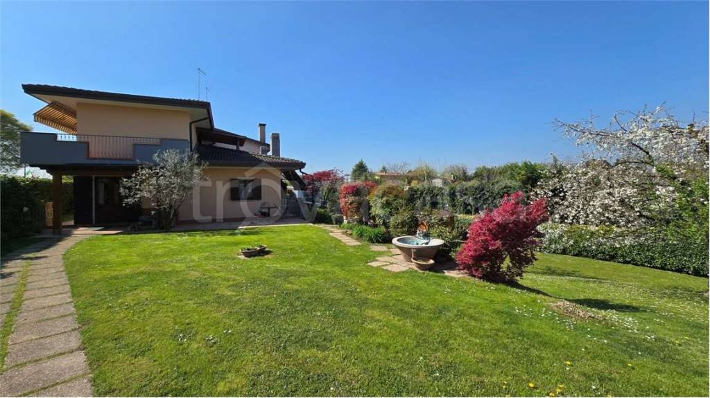 casa indipendente in vendita a Villorba in zona Catena