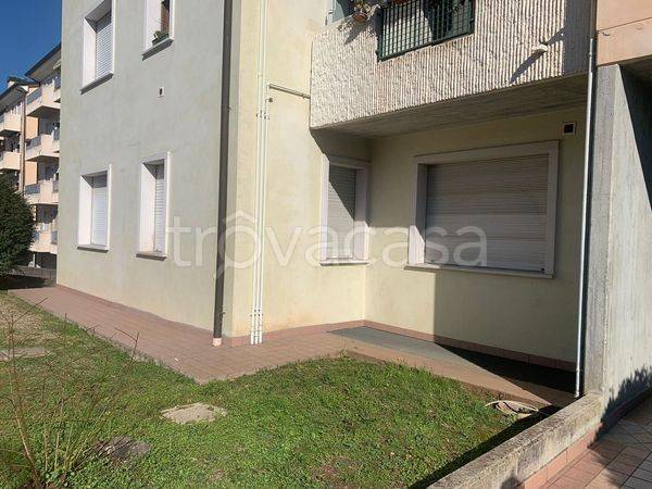 negozio in vendita a Villorba in zona Lancenigo