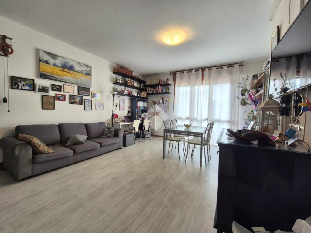 appartamento in vendita a Villorba in zona Carità