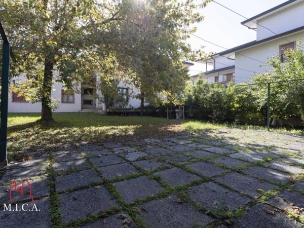 appartamento in vendita a Villorba in zona Lancenigo