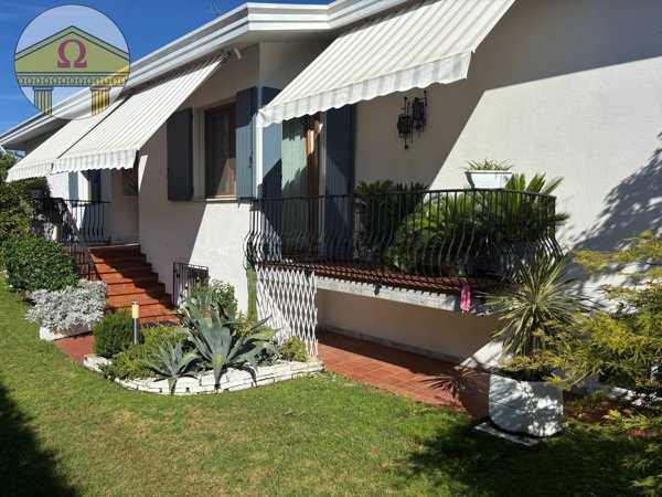 casa indipendente in vendita a Villorba in zona Carità