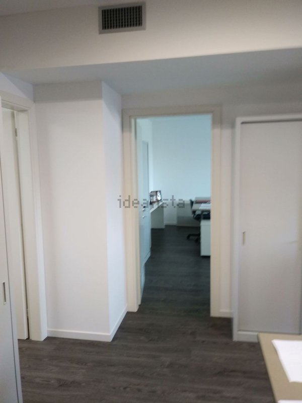 ufficio in vendita a Villorba in zona Carità