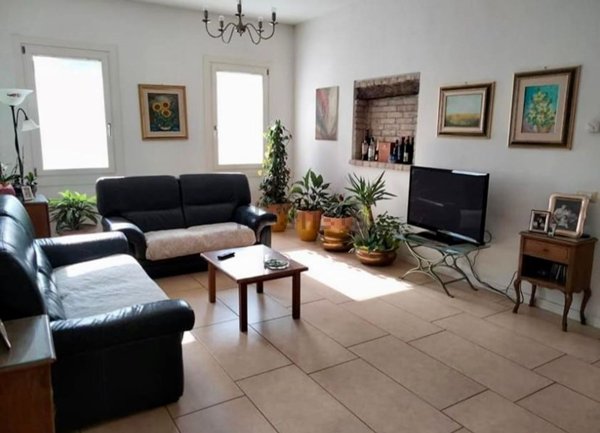 casa indipendente in vendita a Villorba in zona Lancenigo