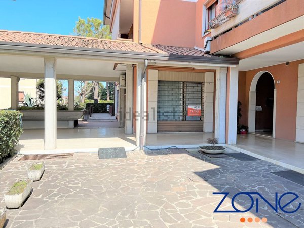 ufficio in vendita a Villorba in zona Carità