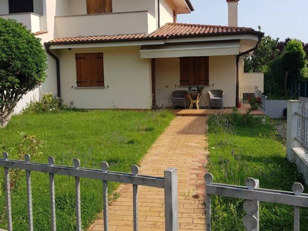 casa indipendente in vendita a Villorba in zona Lancenigo