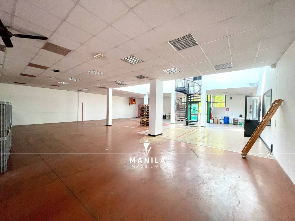 locale commerciale in vendita a Villorba in zona Lancenigo