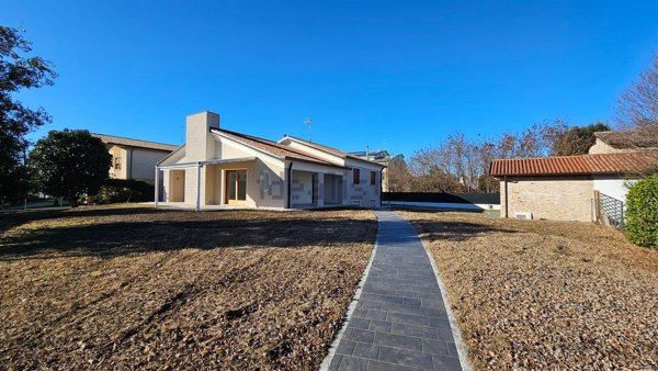 casa indipendente in vendita a Villorba in zona Lancenigo