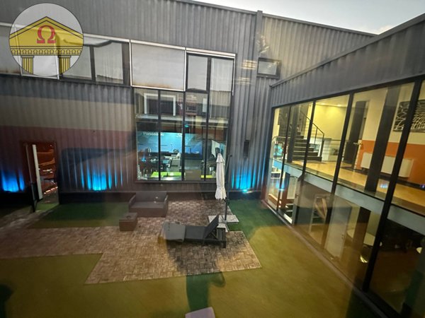 locale commerciale in vendita a Villorba in zona Fontane