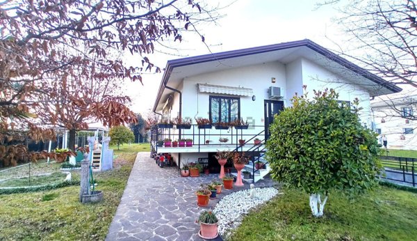 casa indipendente in vendita a Villorba