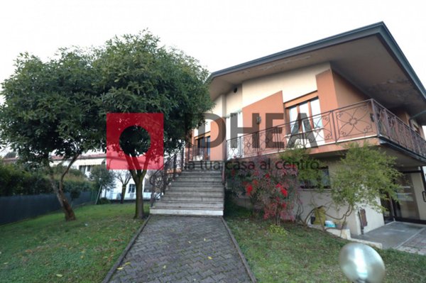 casa indipendente in vendita a Villorba in zona Carità