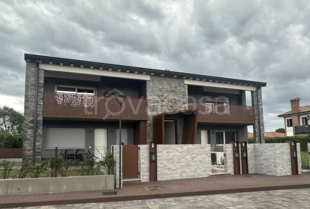 appartamento in vendita a Villorba in zona Carità