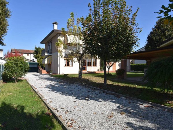 casa indipendente in vendita a Villorba