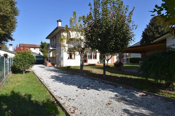 casa indipendente in vendita a Villorba